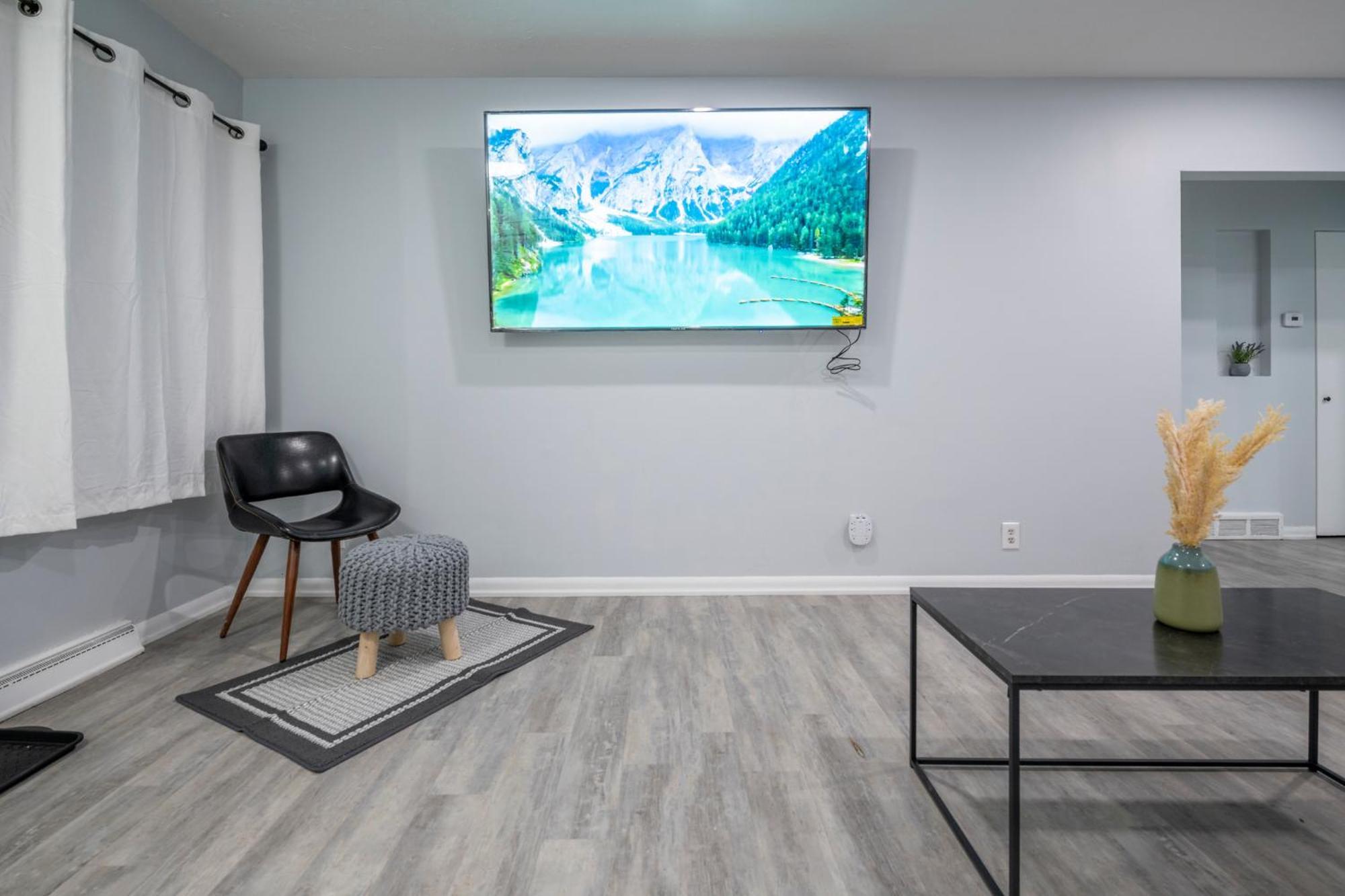 Centre Street Upper 2Bedsuite 4408 YYC المظهر الخارجي الصورة