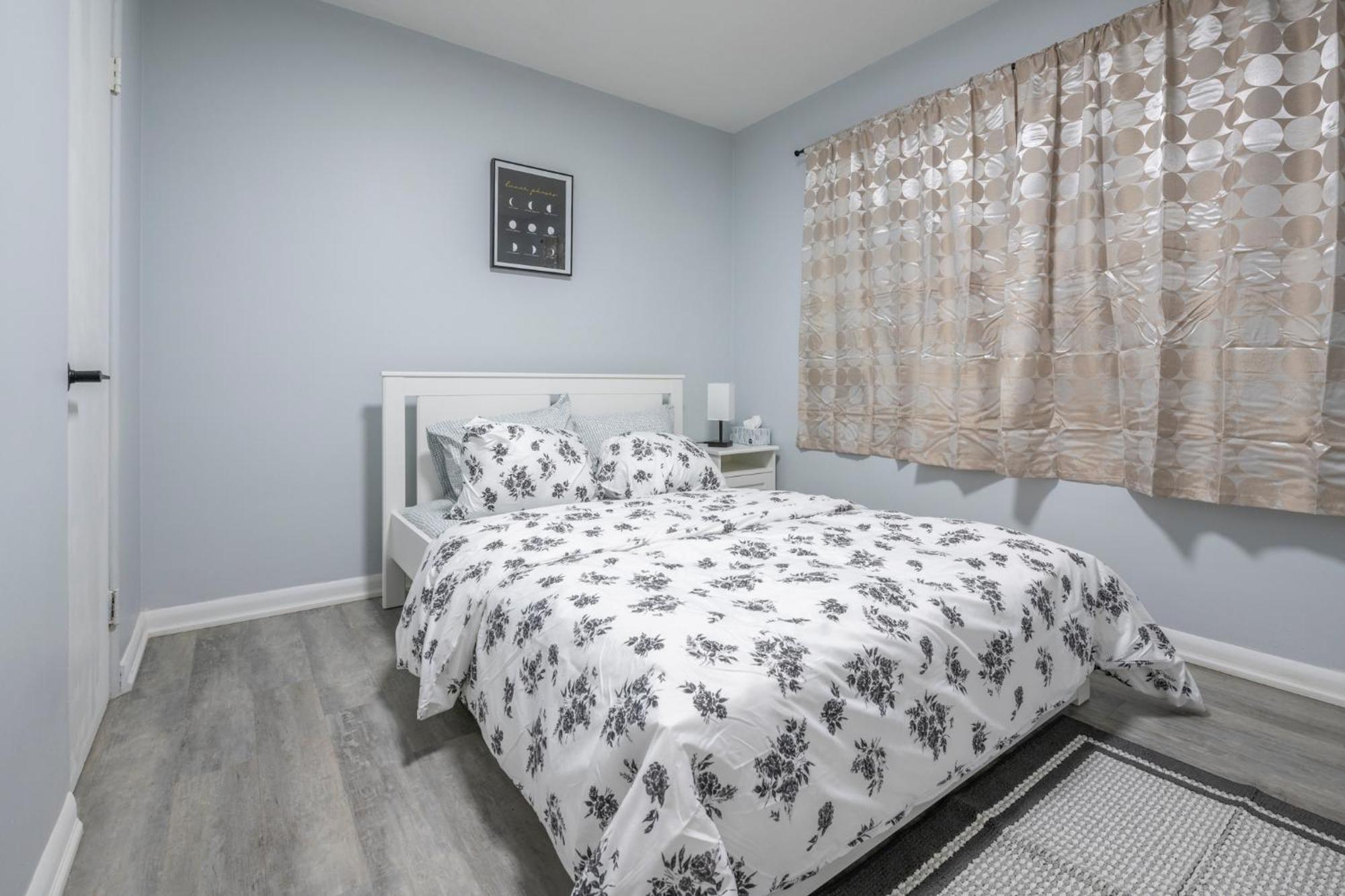 Centre Street Upper 2Bedsuite 4408 YYC المظهر الخارجي الصورة